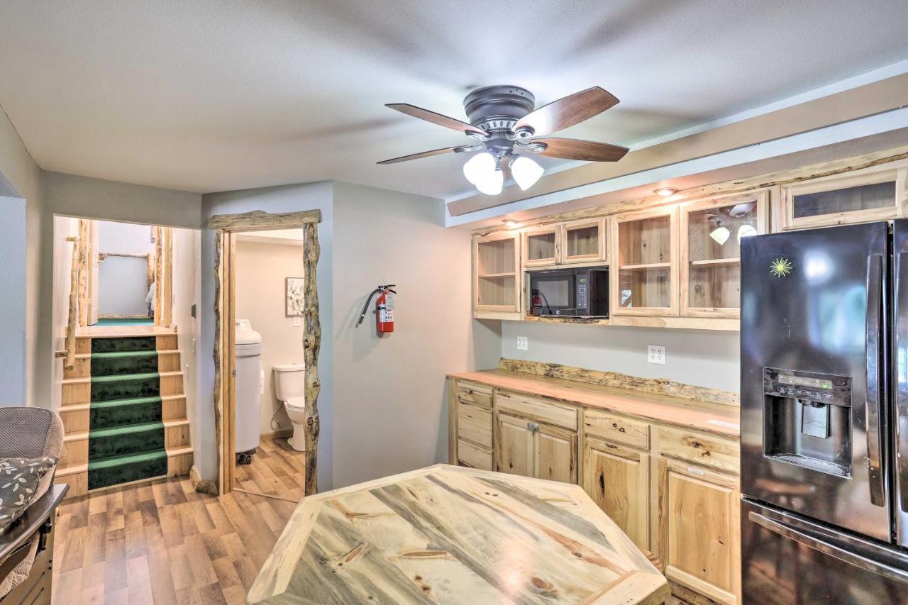 Spacious Black Hawk Home With Furnished Deck! Blackhawk Екстериор снимка