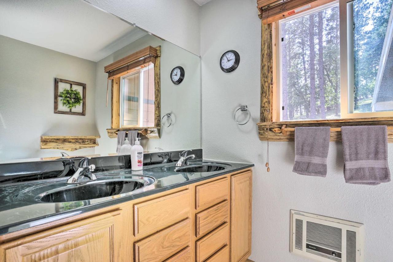 Spacious Black Hawk Home With Furnished Deck! Blackhawk Екстериор снимка